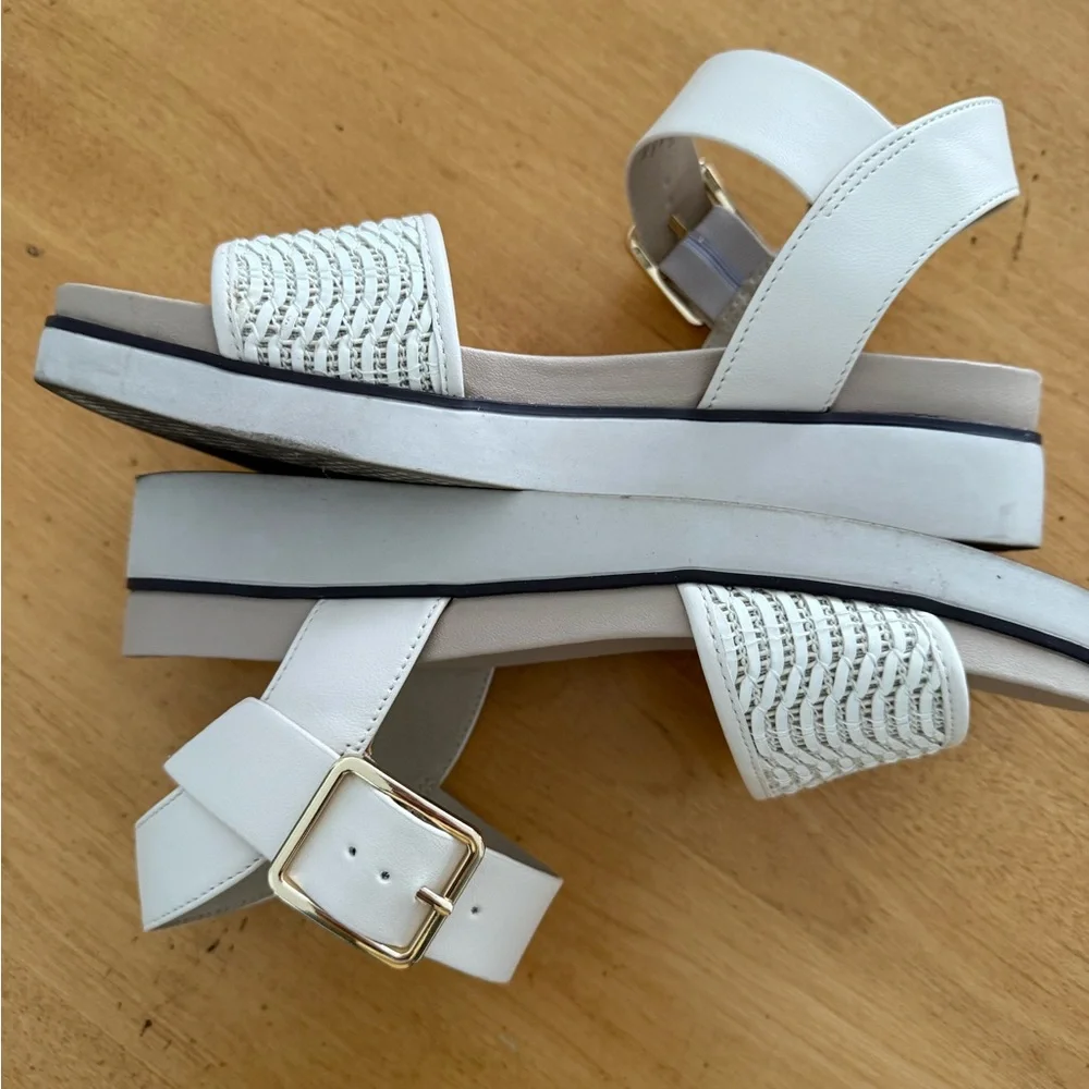 Life Stride White Sandals with Gold Buckle - Picture 4 of 5
